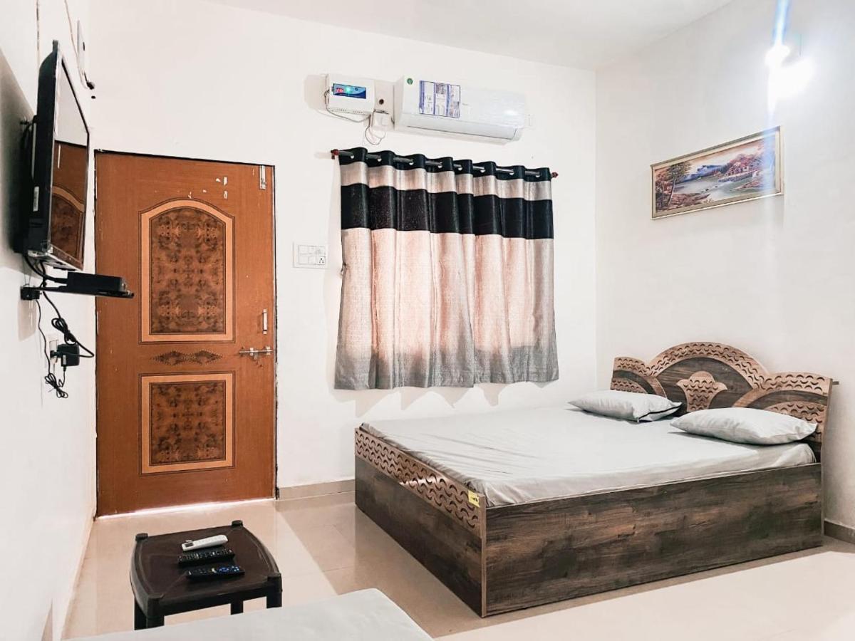 Mahadev Premium Homestay Garudeshwar Extérieur photo