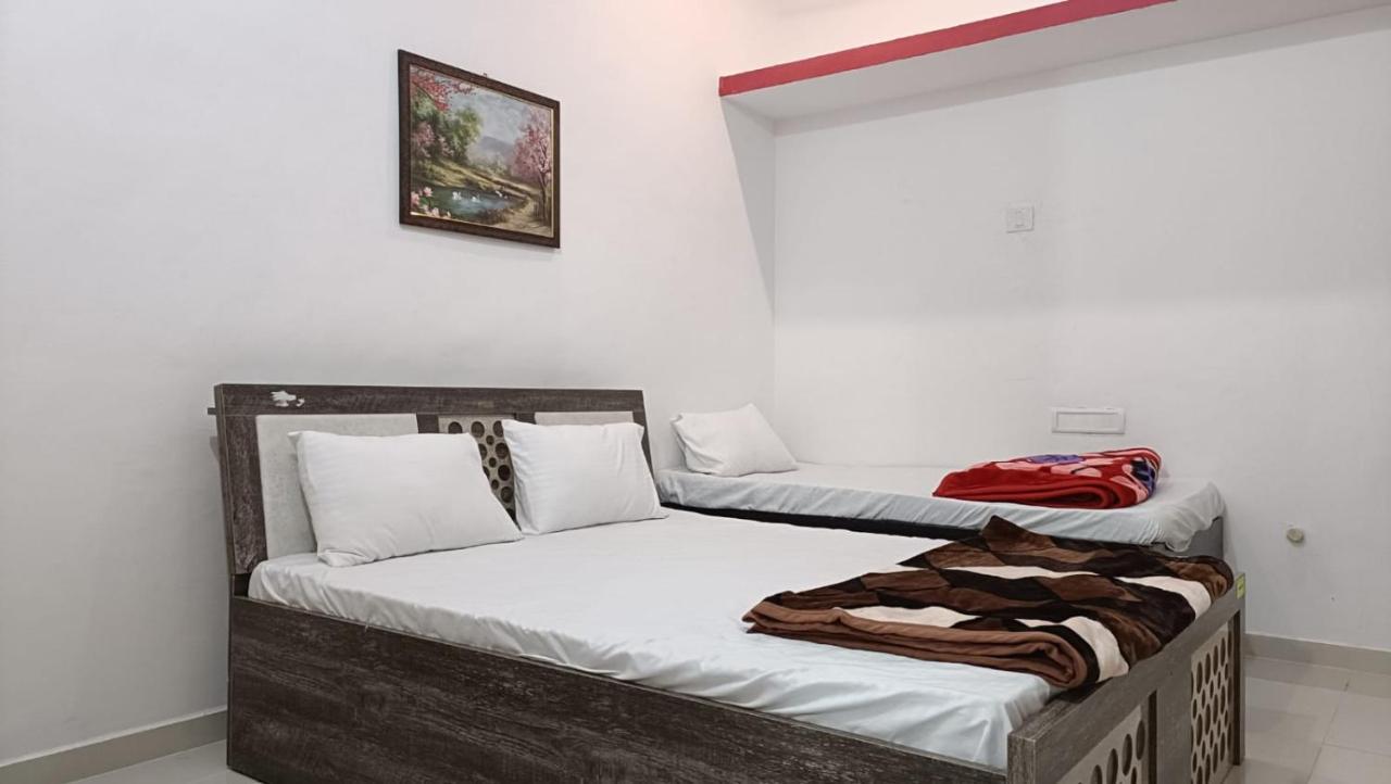 Mahadev Premium Homestay Garudeshwar Extérieur photo